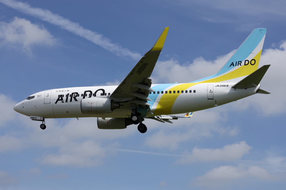 その他 AIR DO Boeing737-700 AIR DO Boeing 737-700 JA09AN 仙台空港 航空フォト | by