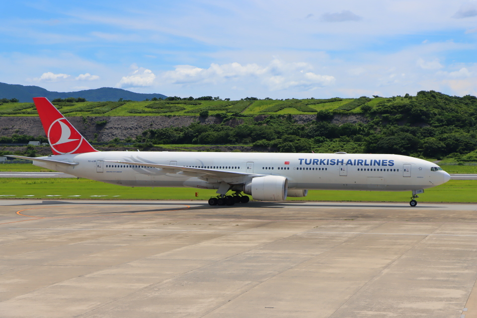 TURKISH AIRLINES 777-300ER トルコ航空 NG NGmodel ターキッシュエアラインズ 777-300ER TC-LJJ 1/400