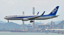 flytaka78さんが、香港国際空港で撮影した全日空 767-381/ERの航空フォト（飛行機 写真・画像）