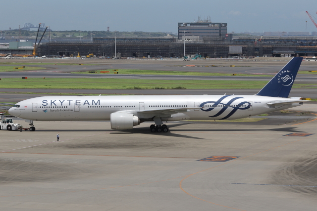 ☆希少☆ カンタス航空 B737-800 特別塗装機 Amazon.co.jp: カンタス航空 B737 800 特別塗装機 : おもちゃ