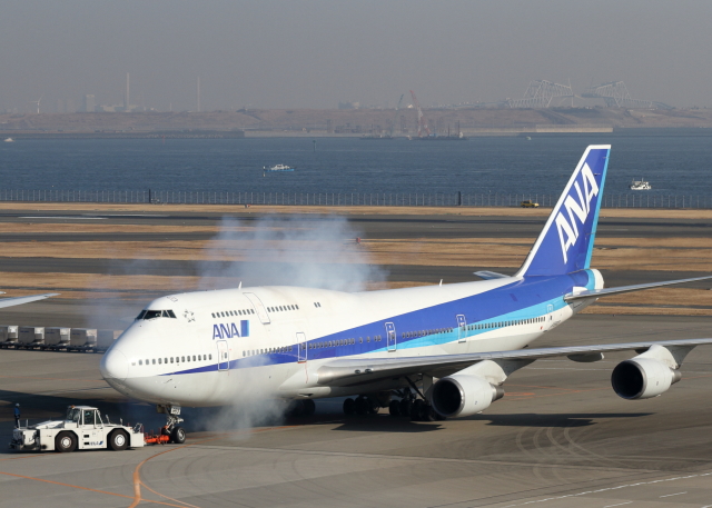 機体記号 : JA8963 (ANA) 航空機体ガイド | FlyTeam(フライチーム)