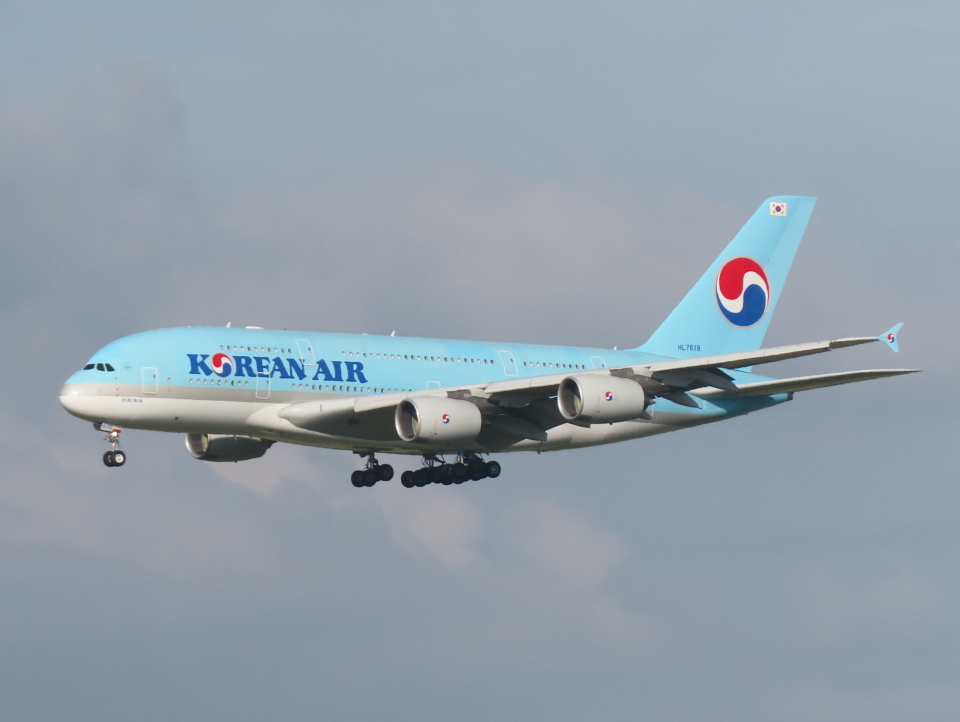大韓航空 Airbus A380 HL7619 仁川国際空港 航空フォト | by KF