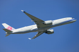 円周率さんが、成田国際空港で撮影したチャイナエアライン A350-941の航空フォト（飛行機 写真・画像）