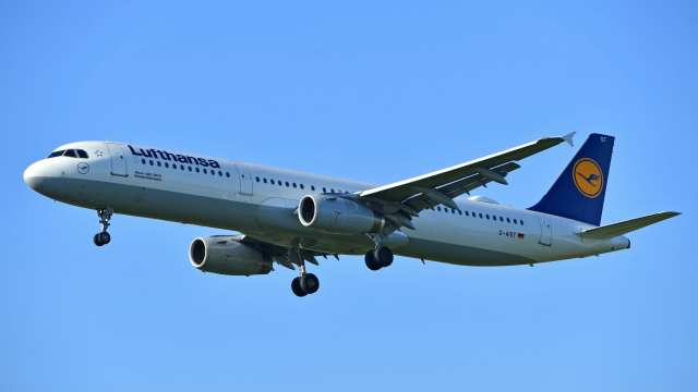 ロンドン・ヒースロー空港 - London Heathrow Airport [LHR/EGLL]で撮影されたロンドン・ヒースロー空港 - London Heathrow Airport [LHR/EGLL]の航空機写真