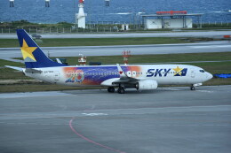 kumagorouさんが、那覇空港で撮影したスカイマーク 737-81Dの航空フォト（飛行機 写真・画像）