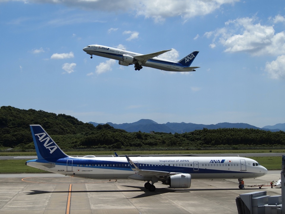 全日空 Airbus A321neo JA132A 長崎空港 航空フォト | by スタバ