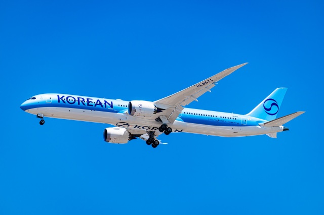 銀製　ジャンボジェット 関西国際空港 ボーイング747 ジャンボジェット 航空フォト