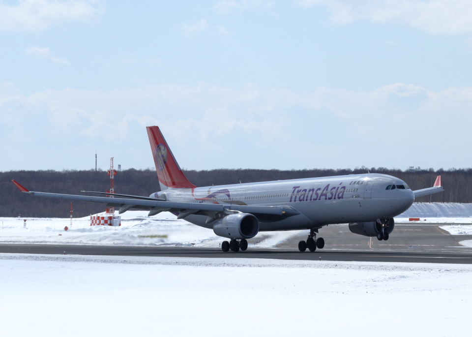 航空機・ヘリコプター U.S AIRWAYS AIRBUS A330-300 AIRBUS A330-300 U.S AIRWAYS