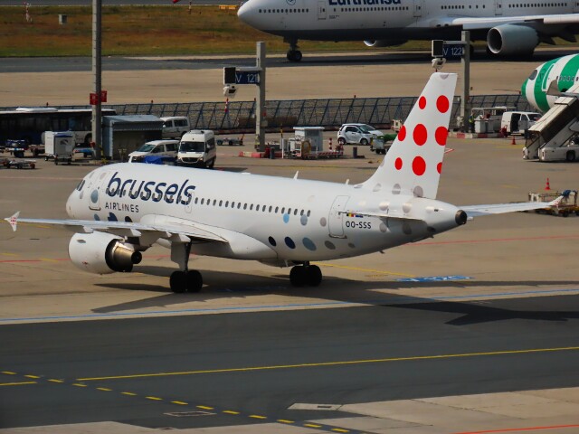 ブリュッセル エアラインAIRBASエアバス 330-300 SeatGuru Seat Map Brussels Airlines - SeatGuru