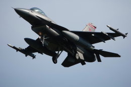 ナナさんが、小松空港で撮影したアメリカ空軍 F-16C Fighting Falconの航空フォト（飛行機 写真・画像）