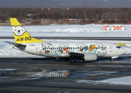 ベア・ドゥ ドリーム号」特別塗装機 AIR DO (737-500 | JA305K