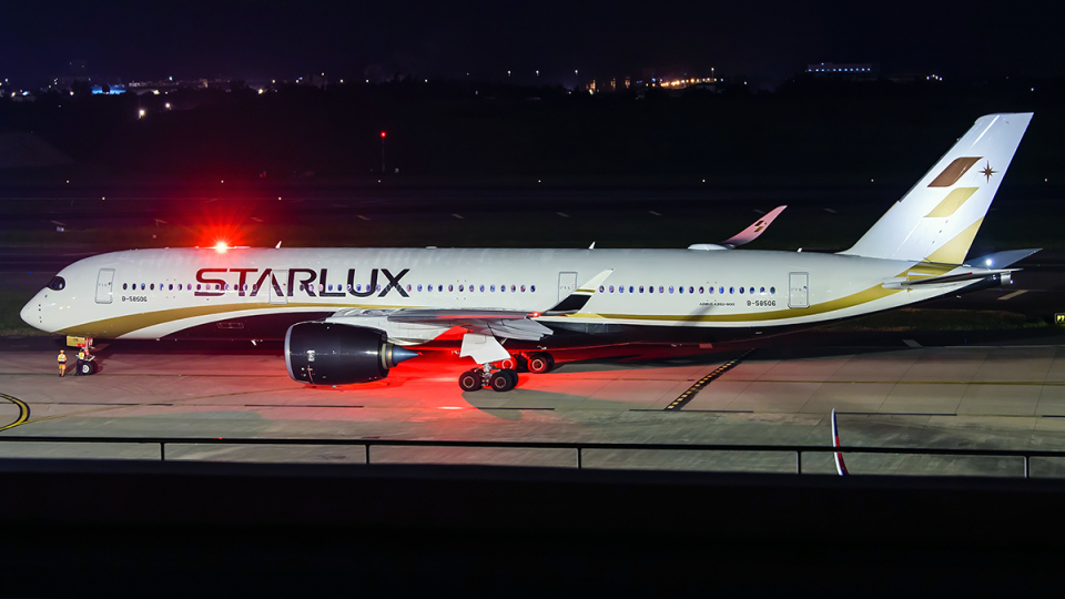 航空機・ヘリコプター Stalux A350-900 B-58501 Amazon.com: JC Wings STARLUX for Airbus A350-900 B-58501