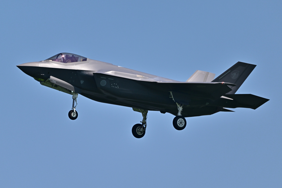 空 航空自衛隊 59-8744 小松空港 航空フォト | by フォト太郎さん