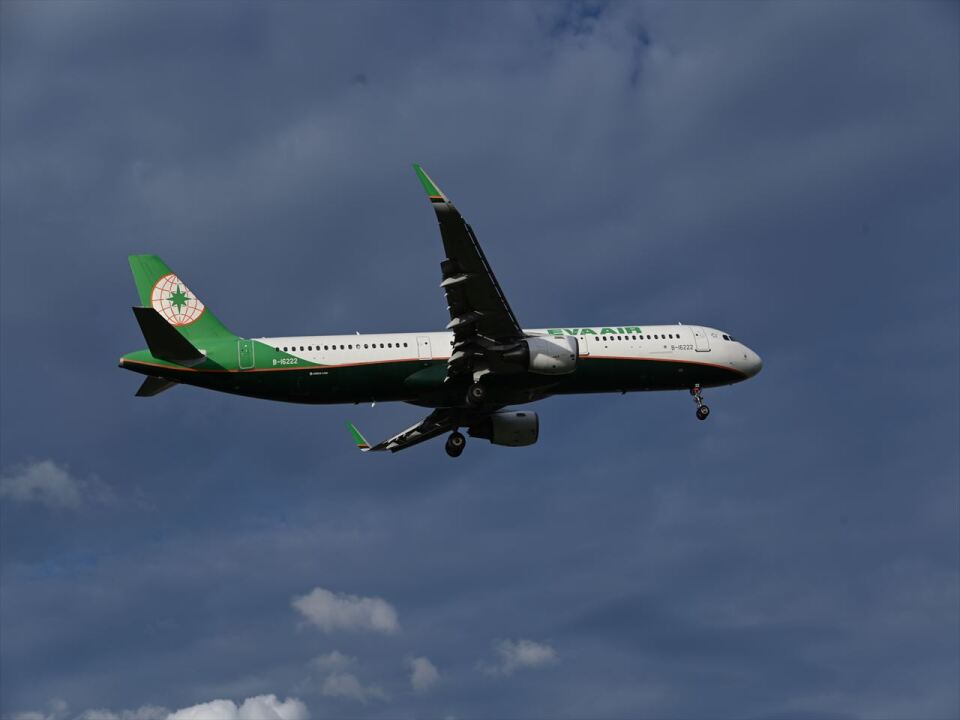 1/400 エバー航空 B16225 AIRBUS A321 1/400 エバー航空 B16225 AIRBUS A321