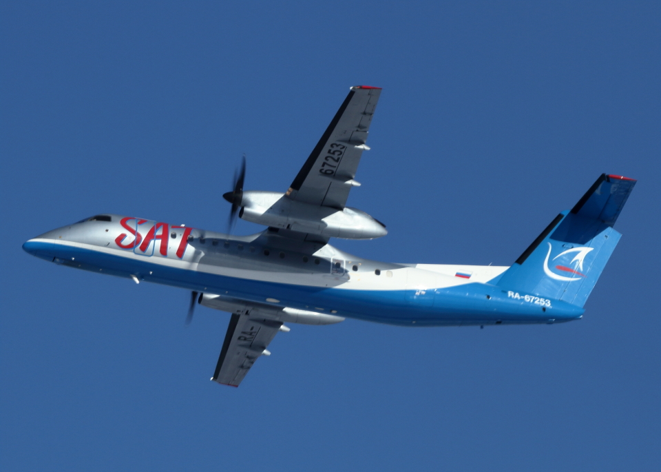 サハリン航空 Bombardier DHC-8-300 RA-67253 新千歳空港 航空