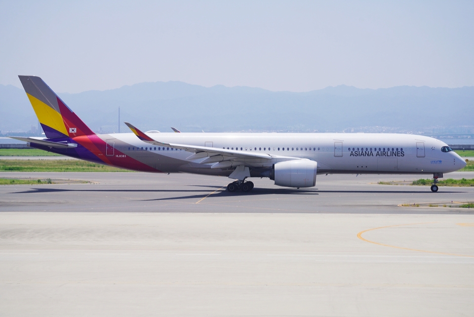 ASIANA AIRLINES A350-900 アシアナ航空 JC 1:400 1:400 JC Wings ASIANA AIRLINES AIRBUS A350-900 Passenger
