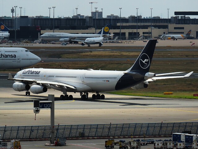 フランクフルト国際空港 - Frankfurt Airport [FRA/EDDF]で撮影されたフランクフルト国際空港 - Frankfurt Airport [FRA/EDDF]の航空機写真