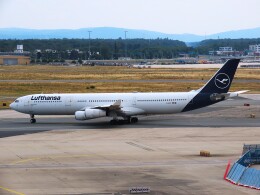 Kiyo.Hさんが、フランクフルト国際空港で撮影したルフトハンザドイツ航空 A340-313Xの航空フォト（飛行機 写真・画像）