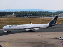 Kiyo.Hさんが、フランクフルト国際空港で撮影したルフトハンザドイツ航空 A340-313Xの航空フォト（飛行機 写真・画像）