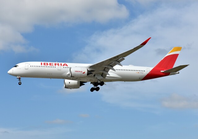 イベリア航空 機材一覧 運用中 エアバスA330-300 | FlyTeam