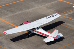 石鎚さんが、名古屋飛行場で撮影した日本個人所有 172P Skyhawk IIの航空フォト（飛行機 写真・画像）