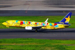 ピカチュウジェットBC 1号機」特別塗装機 スカイマーク (737-800