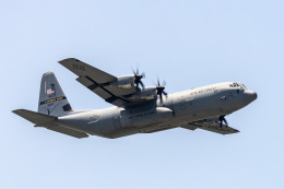 ファントム無礼さんが、横田基地で撮影したアメリカ空軍 C-130J Herculesの航空フォト（飛行機 写真・画像）