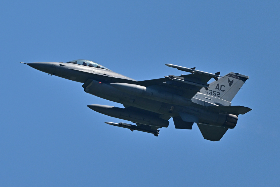 アメリカ空軍 - United States Air Force 86-0352 小松空港 航空