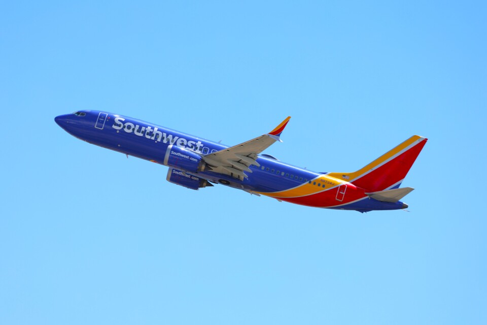 サウスウエスト航空 737-700 N214NW 1/400 ScaleModelStore.com :: NG Models 1:400 - 77031 - Southwest