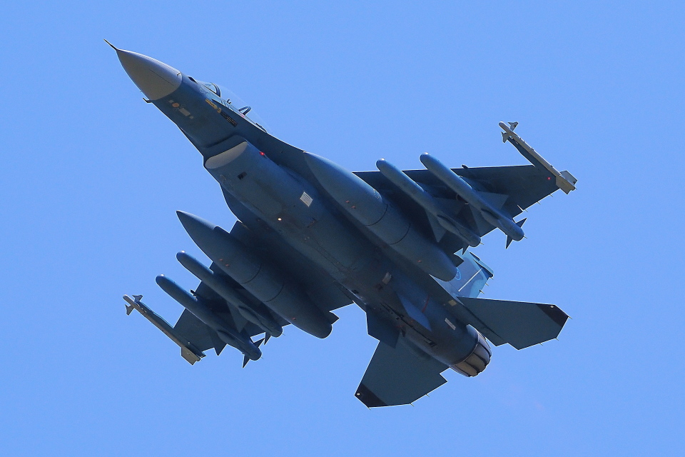 航空自衛隊　航空機部品　ミラー　貴重 航空自衛隊 Mitsubishi F-2B 03-8105 岐阜基地 航空フォト | by