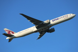 ワンワールド」特別塗装機 カタール航空 (777-300 | A7-BAG