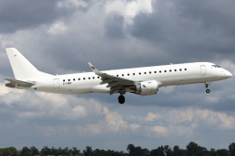 英国航空エンブラエルE RJ-190 KLM Embraer 190の仕様と座席表 - KLM 日本