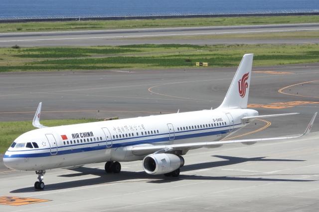 AIR CHINA AIRBUS A321パンダ塗装機 1200px-Air_China_A321.JPG