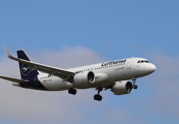 BAPOさんが、ロンドン・ヒースロー空港で撮影したルフトハンザドイツ航空 A320-271Nの航空フォト（飛行機 写真・画像）