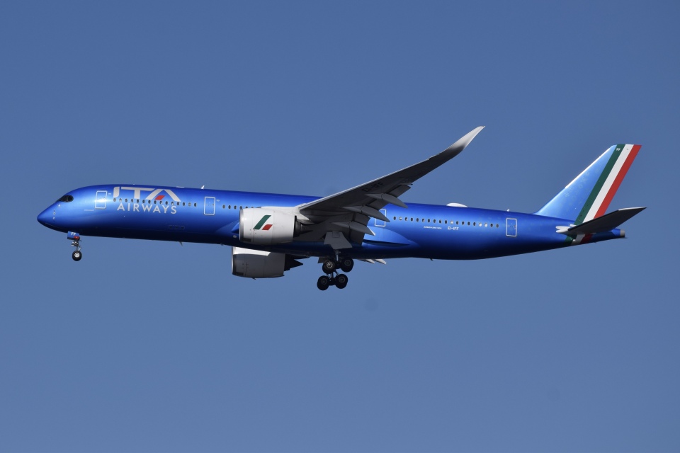 ヘルパ　ITA エアウェイズ　航空　A350-900 1/500 お取り寄せ商品】1/200 A350-900XWB ITAエアウェイズ「Monza