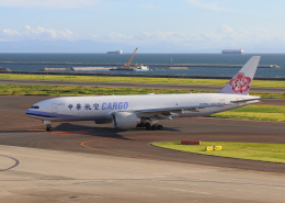 【限定品】吉祥航空 エアバス 神戸空港　モデル w640.jpg