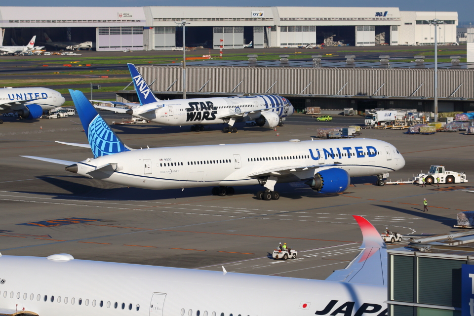 ユナイテッド航空 Boeing 787-10 N12010 羽田空港 航空フォト