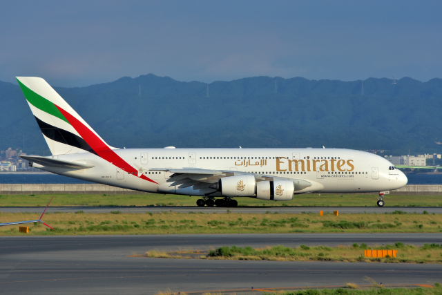 スカイマークワンピースジェット スカイマーク 特別塗装機「ワンピースジェット」就航 7月19日
