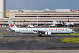 航空フォト：C-FIVS エア・カナダ 777-300