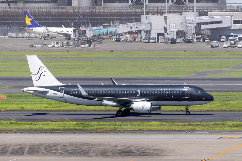 航空機・ヘリコプター Starflyer A320 JA26MC JA26MC Starflyer Airbus A320-200