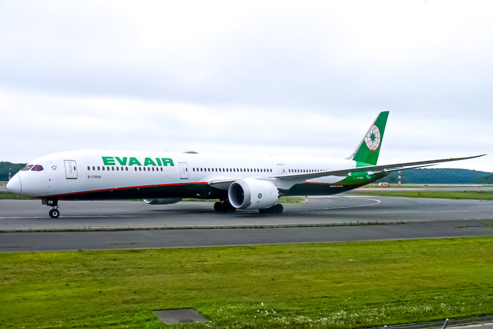 エバー航空 Boeing 787-10 ※最終値下げ エバー航空 Boeing 787-10 ※最終値下げ エバー航空 on X: