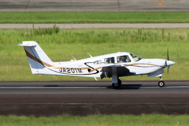 PA 28チェロキー50 EP ￼ Engineering:Piper PA-28 Cherokee - HandWiki