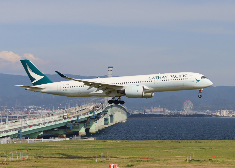 航空写真(フォト・画像)：キャセイパシフィック航空 Airbus A350