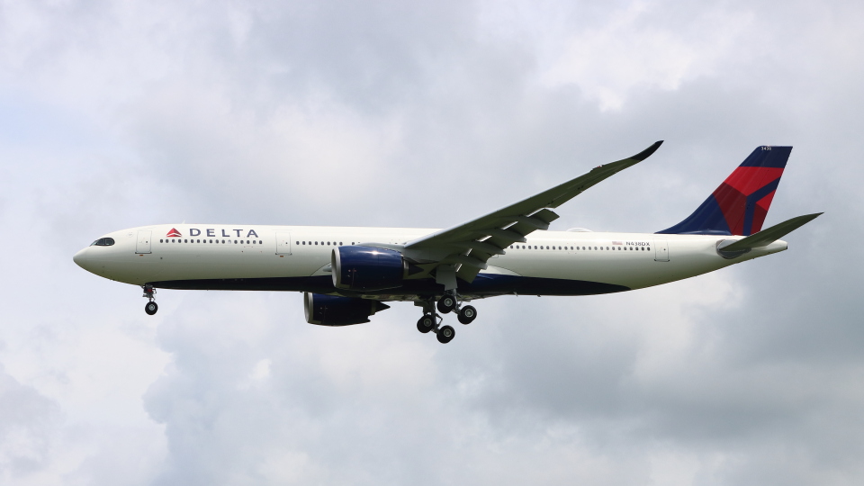 デルタ航空 Airbus A330-900 ※最終値下げ デルタ航空 Airbus A330-900 N433DX 羽田空港 航空フォト | by