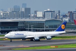 knock1950さんが、羽田空港で撮影したルフトハンザドイツ航空 747-830の航空フォト（飛行機 写真・画像）