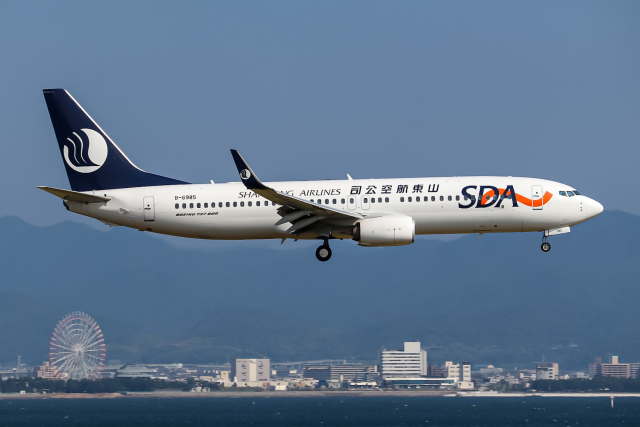 山東航空 ボーイング737-800 スケール1:80 640x640.jpg