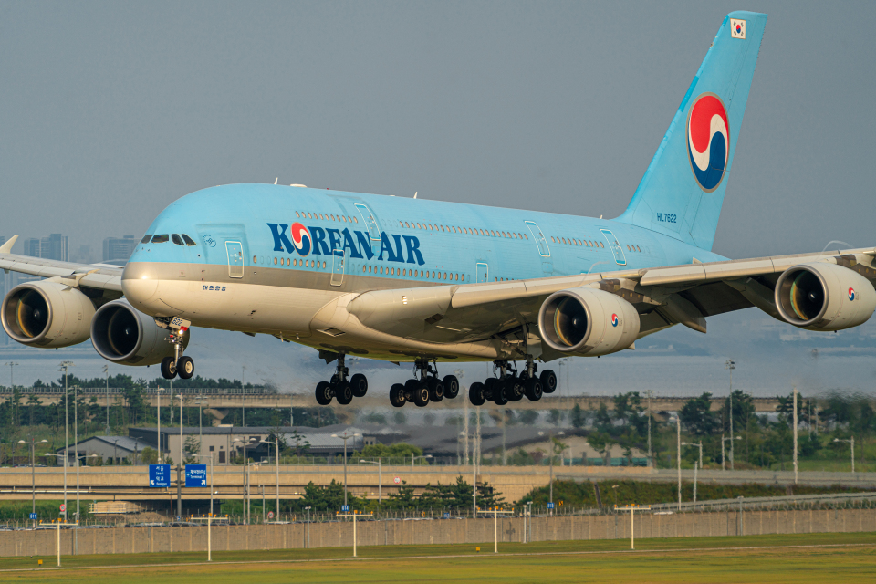 大韓航空 Airbus A380 HL7622 仁川国際空港 航空フォト | by Yun