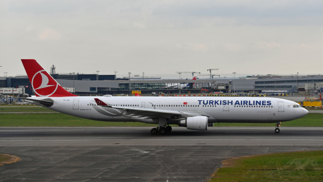 【非売品】TURKISH AIRLINES / ターキッシュ｜A330-300 Turkish Airlines Airbus A330-300 TC-LOC Inflight IF333TK0119