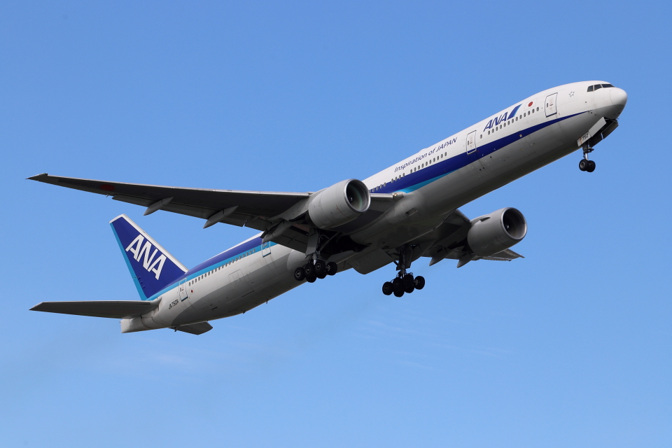 航空機・ヘリコプター ANA 777-300 JA752A All Nippon Airways JA752A 