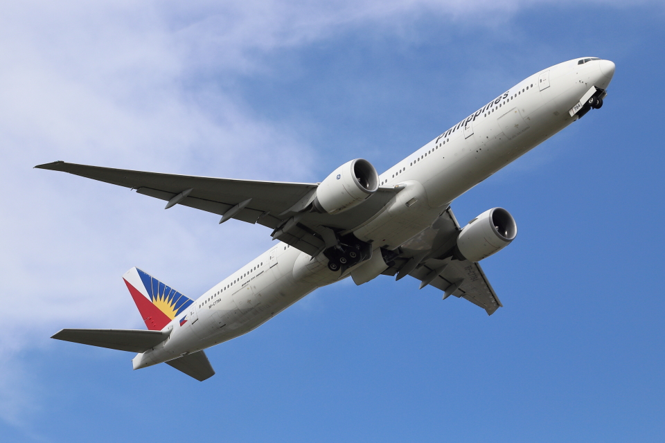 フィリピン航空Boeing777-300ER フィリピン航空、近く受領予定の777-300ERの2機を公開 | FlyTeam